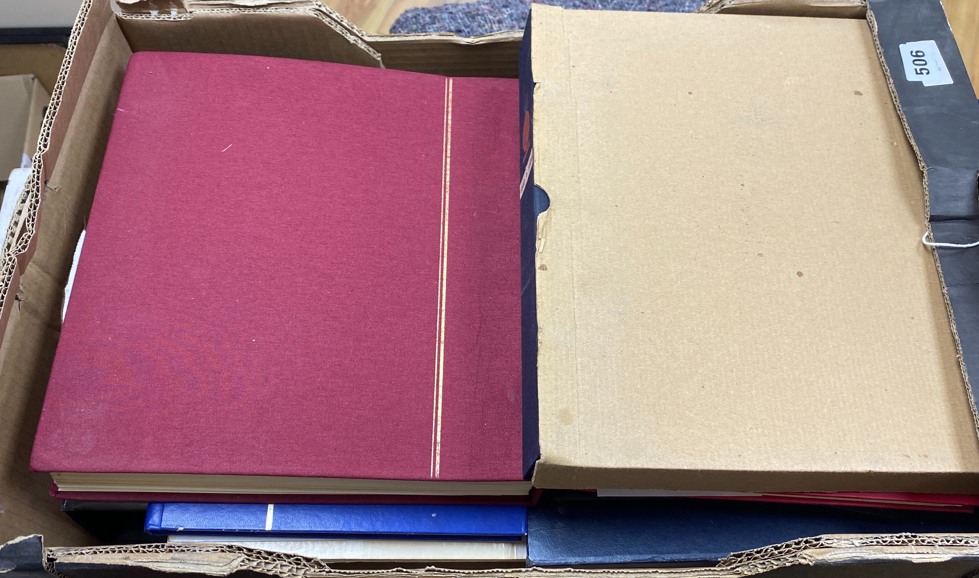 A stamp collection in albums with Great Britain including Decimal Mint, British Commonwealth, Hong Kong, India and Malaya